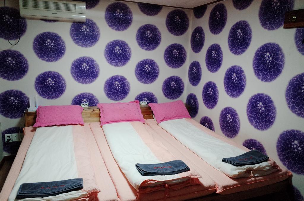Bong Backpackers Hostel Szöul Szoba fotó
