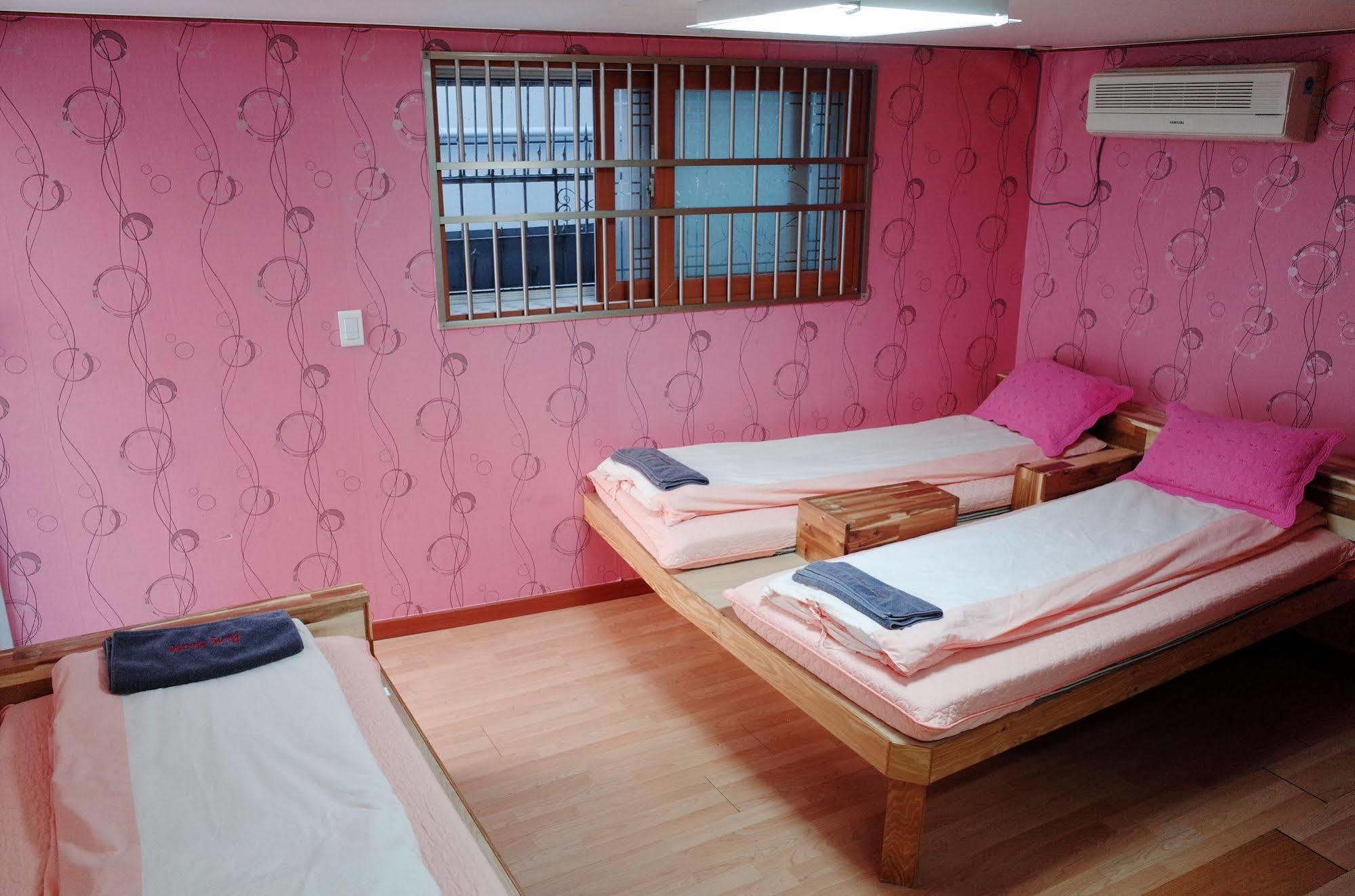 Bong Backpackers Hostel Szöul Kültér fotó